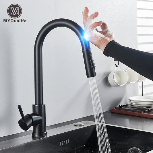 Midnight SensaTouch Smart Touch Pull-Out Kitchen Faucet