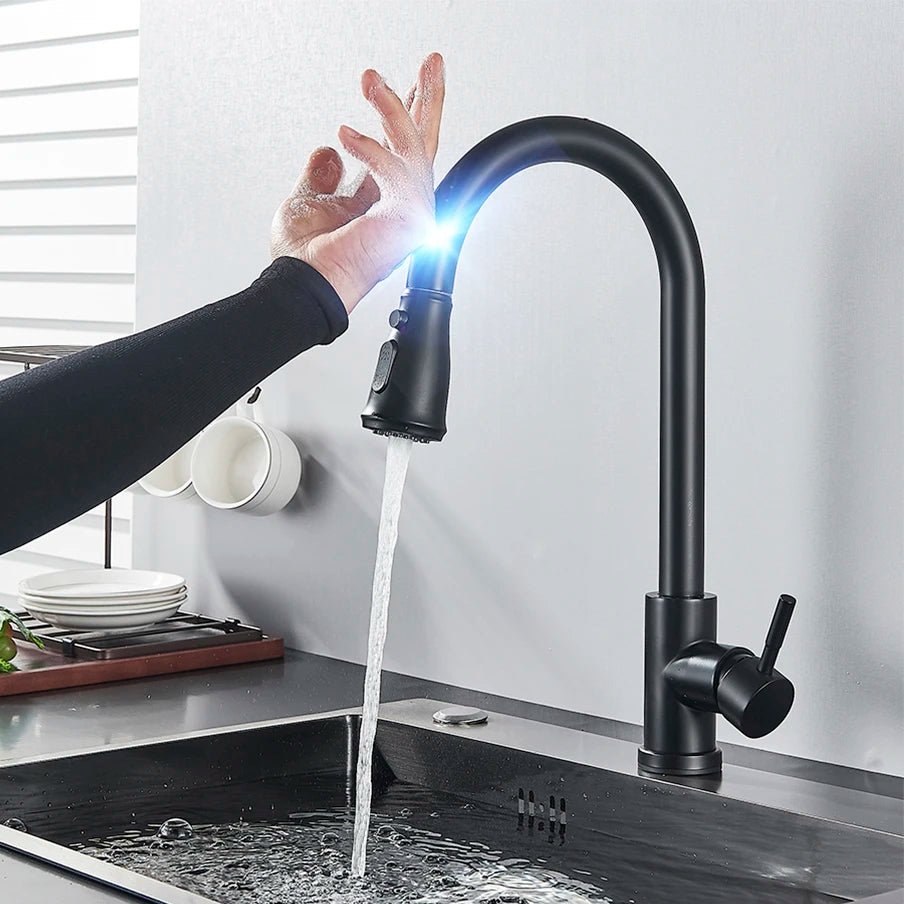 Midnight SensaTouch Smart Touch Pull-Out Kitchen Faucet