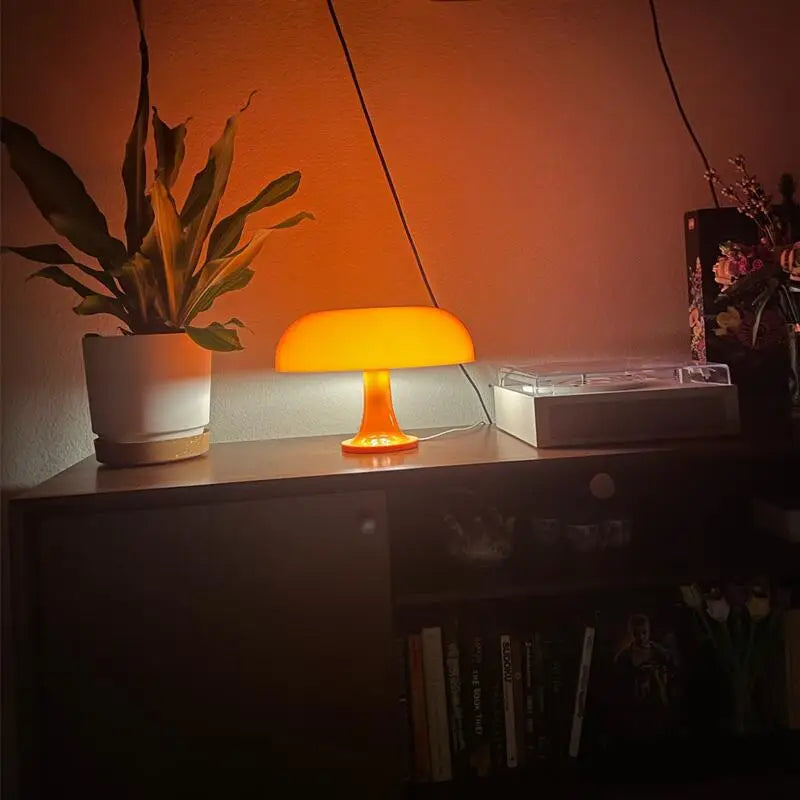 MushroomGlow: Modern Minimalist LED Table Lamp